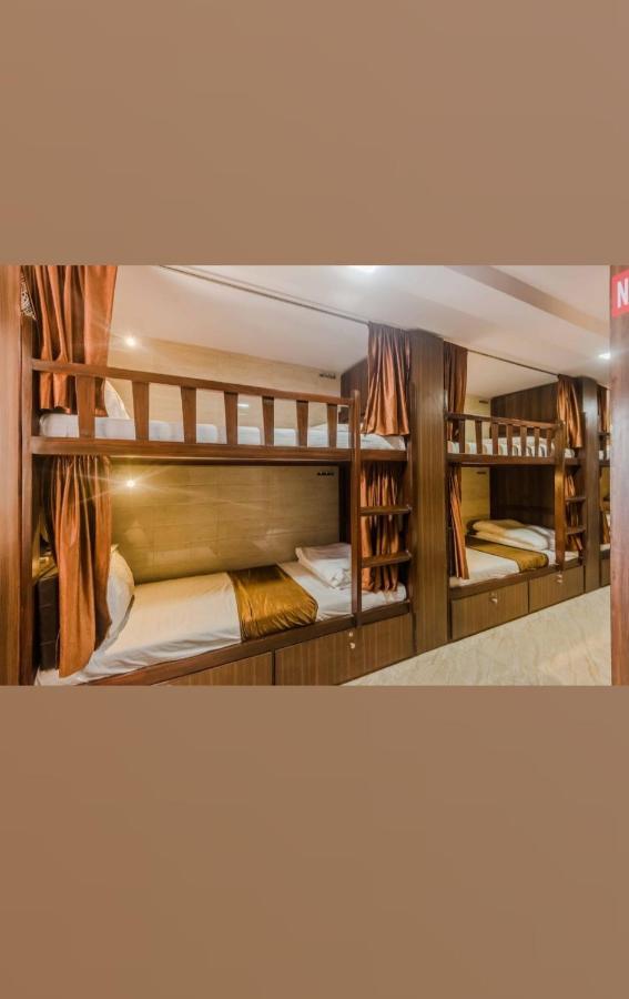 מומביי Awesome Dormitory Male Only מראה חיצוני תמונה