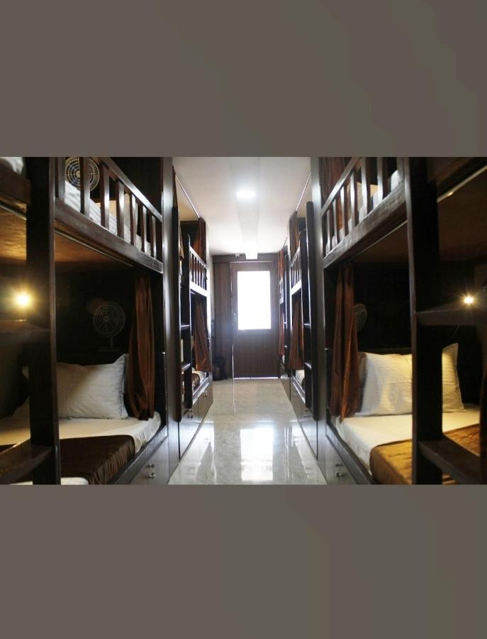 מומביי Awesome Dormitory Male Only מראה חיצוני תמונה